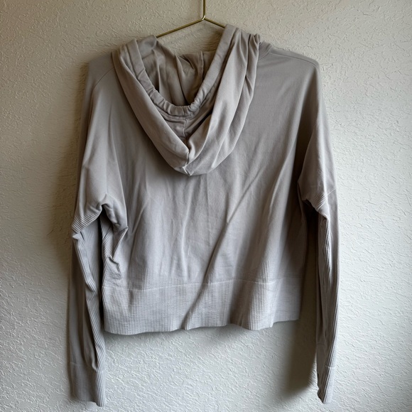 Gymshark sweatshirt - Picture 3 of 4